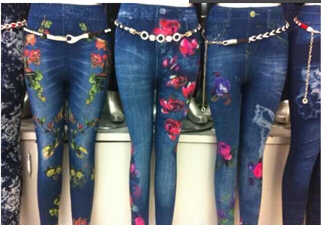 印花牛仔褲批發(fā)指南 服裝服飾市場(chǎng)的新趨勢(shì)與機(jī)遇